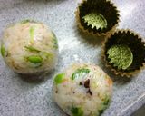 鮭フレ×梅×枝豆のわさび風味のおにぎり作り方5写真