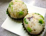鮭フレ×梅×枝豆のわさび風味のおにぎり作り方6写真