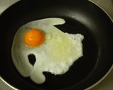半月卵のソース煮作り方1写真