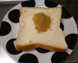 乗っけるだけ!香ばし胡麻ハニートースト♪作り方1写真