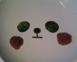 簡単キャラ弁♪貼るだけパンダ作り方1写真