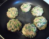 小松菜たっぷりヘルシーつくねバーグ作り方2写真