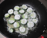 椎茸ときゅうりのバター醤油炒め♪作り方3写真