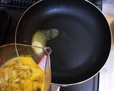 バター香るきのこオムレツ作り方3写真