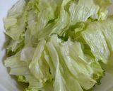 ちぎりレタスたっぷり甘辛そぼろ炒め作り方1写真