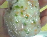 お弁当に！片手で食べやすいオムチャーハン作り方3写真