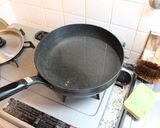 ハチミツと塩麹のそぼろ作り方1写真