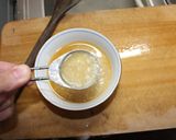 ハチミツと塩麹のそぼろ作り方3写真