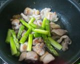 鶏のｶﾞｰﾘｯｸｿﾙﾄソテー作り方6写真
