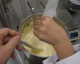 しっとりふわふわ 理系的ロールケーキ生地作り方10写真