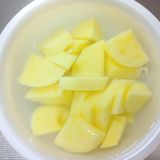 9分一緒に蒸すだけ！じゃがいもと卵のポテトサラダ作り方1写真