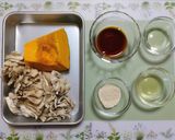 簡単夕飯！かぼちゃと舞茸の甘辛炒め作り方1写真
