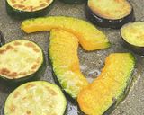 火照った体に🍆🍅🫑夏野菜の冷やし煮びたし作り方2写真