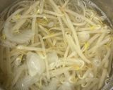 超簡単!!ふわふわ卵と玉ねぎのお味噌汁作り方1写真