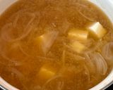 失敗しない。玉ねぎと豆腐の基本の味噌汁作り方4写真