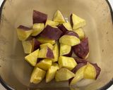 鶏肉とさつまいもの甘酢ごま絡め作り方1写真