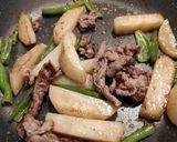 豚バラ肉のししとうじゃが炒め作り方3写真