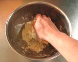 水の代わりに味噌汁で作るうどんの麺作り方7写真