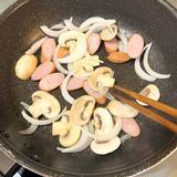 【楽めし】具沢山ソースのオムライス作り方2写真