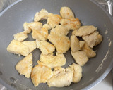 鶏むね肉とれんこんのゴマドレ炒め作り方4写真