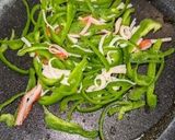 ピーマンとカニ風味かまぼこの中華風炒め作り方3写真