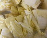 白菜丸ごと消費手羽先と白菜の煮物😋作り方1写真