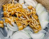 なめこと豆腐の玉ねぎわかめの味噌汁作り方4写真