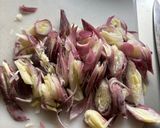 豚バラとミョウガの麺つゆ作り方1写真