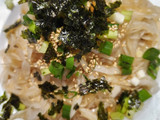 新玉ねぎサラダ♪隠し味は韓国のり!ランチ