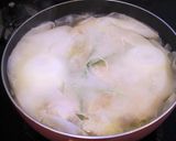 鶏手羽元とまるごと新玉ねぎのスープ作り方5写真