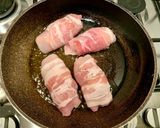 鶏胸肉のベーコン・チーズ・しめじロール作り方3写真