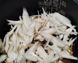 鮭とまいたけとごぼうの炊き込みご飯作り方3写真