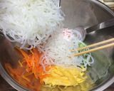 サッパリ♪みかんとキュウリの春雨サラダ作り方6写真
