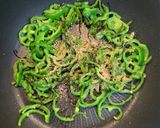 【弁当/冷凍/副菜】ピーマンの塩昆布炒め作り方3写真