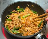 細麺だから具材と絡む！豚肉とニラのひやむぎ炒め作り方9写真