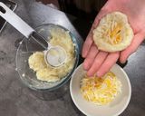 れんこん入り♪もちもちチーズ芋餅作り方4写真
