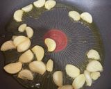 簡単!にんにく多め海鮮ときのこアヒージョ作り方2写真