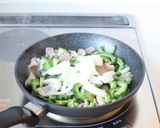 手軽に【ゴーヤと豚の味噌チャンプルー】作り方4写真