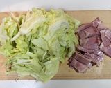 春キャベツとベーコンのにんにく塩炒め作り方1写真