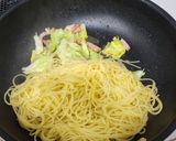 春キャベツとベーコン🥓のペペロンチーノ作り方9写真