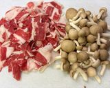 牛肉としめじのガーリックペッパーライス作り方1写真