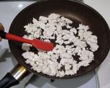 卵いらずの二色丼!鶏胸そぼろガリバタ醤油作り方3写真