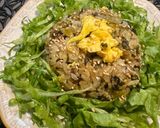 お好きな炒飯に葉物野菜を添えて作り方1写真