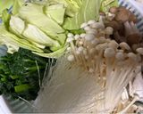 ごま油香る！薄切り豚・キャベツ・ほうれん草の鍋🍲作り方1写真