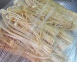 やみつき♪　エノキのカレーねぎ入りピカタ作り方1写真