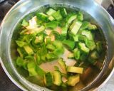 ゴーヤ・ピーマン・豆腐のお味噌汁作り方3写真