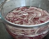 赤玉ねぎとツナのサラダ作り方1写真