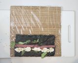 ローストビーフとクリームチーズの裏巻作り方3写真