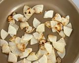 箸が止まらん♡厚揚げと焼き大根の甘辛生姜炒め作り方2写真