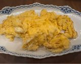 シンプル塩味!おいしいスクランブルエッグ作り方4写真